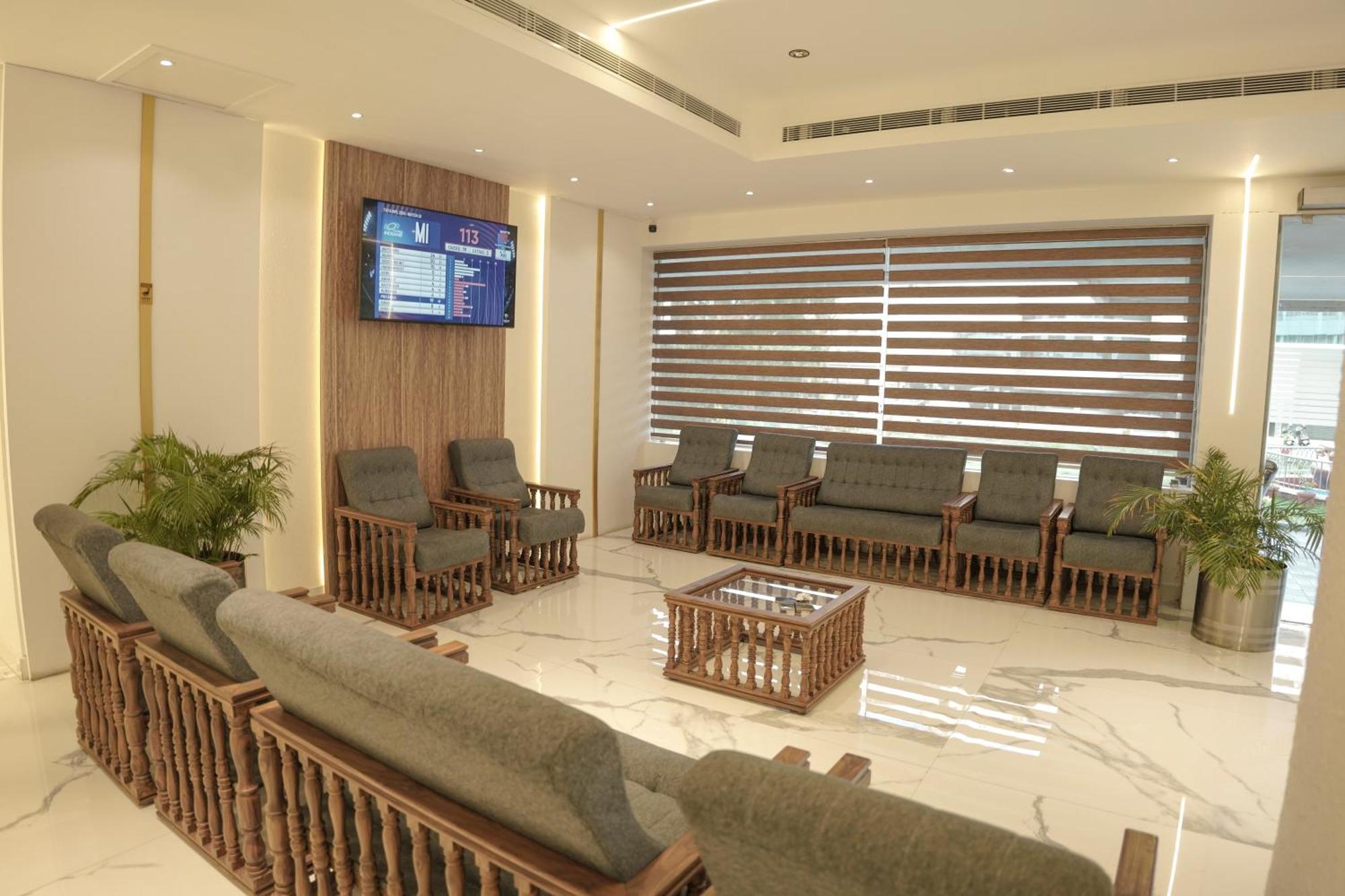 Casino Hotels Ltd Thrissur Экстерьер фото