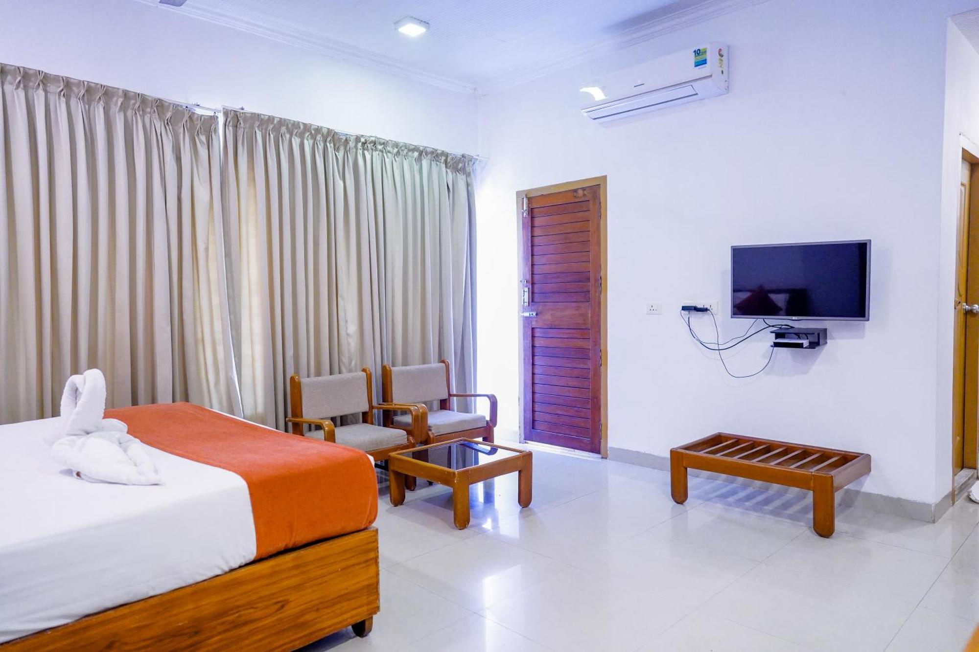 Casino Hotels Ltd Thrissur Экстерьер фото