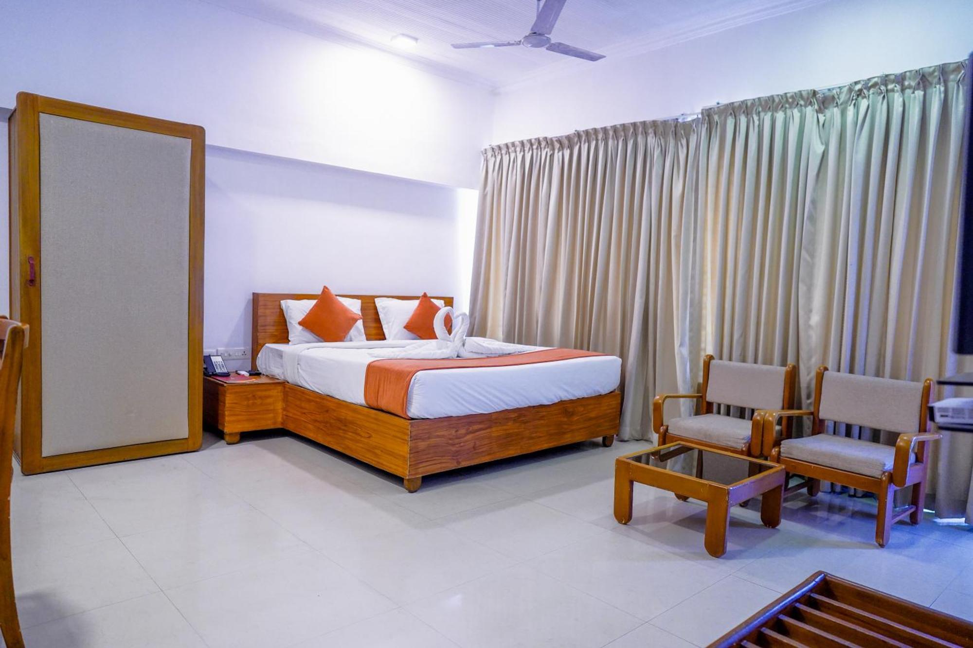 Casino Hotels Ltd Thrissur Экстерьер фото