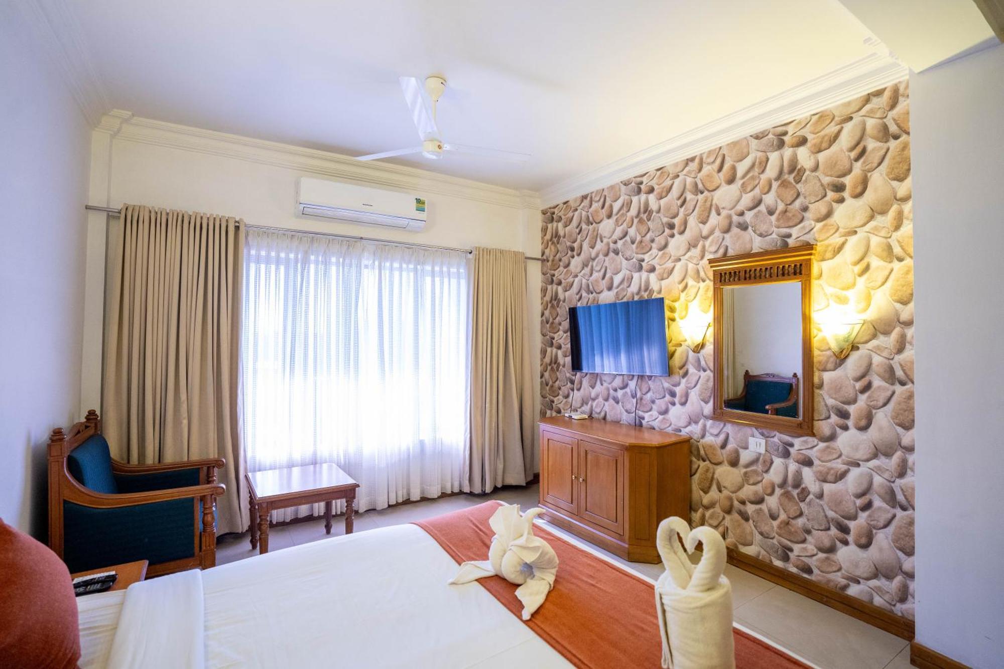 Casino Hotels Ltd Thrissur Экстерьер фото