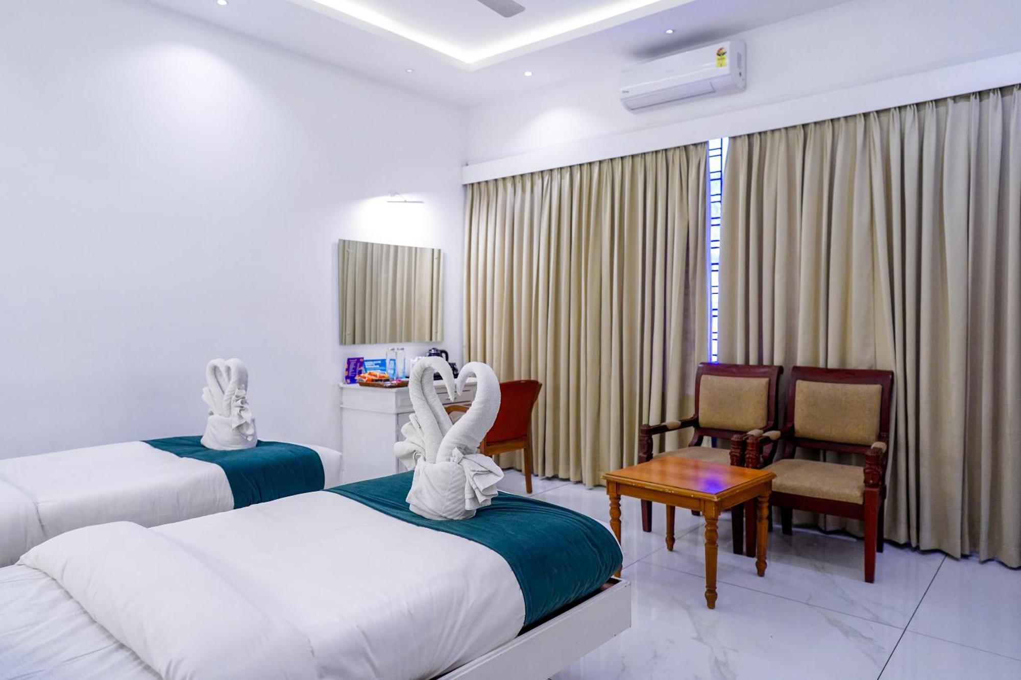 Casino Hotels Ltd Thrissur Экстерьер фото