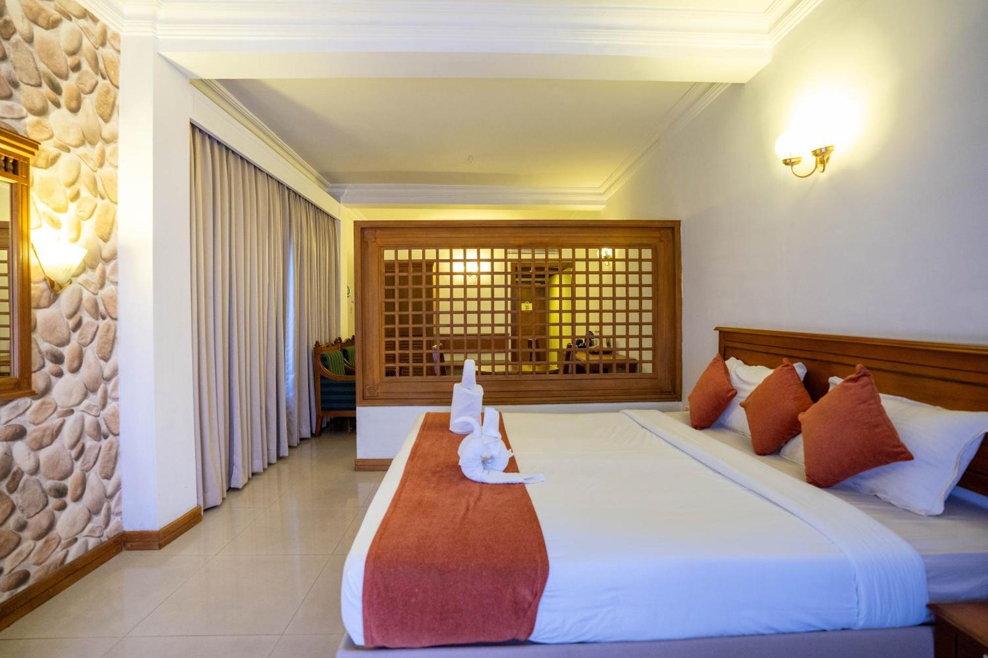 Casino Hotels Ltd Thrissur Экстерьер фото