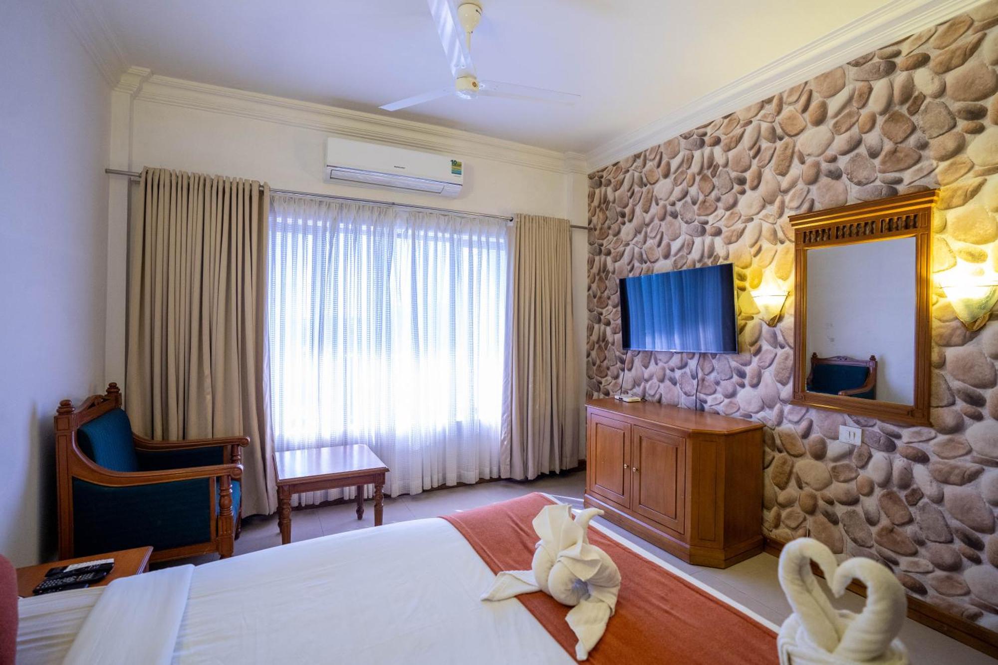 Casino Hotels Ltd Thrissur Экстерьер фото